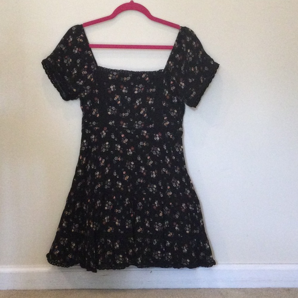 American Eagle Black Floral Dress